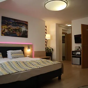 Szálloda Christina, Budapest